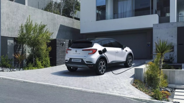 Captur E-Tech1